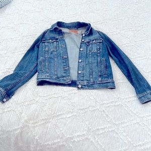 Levi’s denim jacket size S
